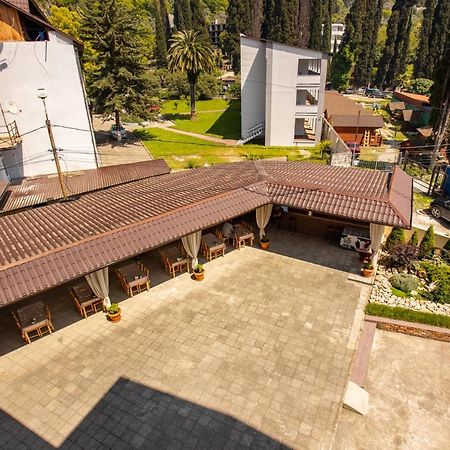 Hotel Nikopoli On Vodopadnaya 21А New Athos Exterior photo